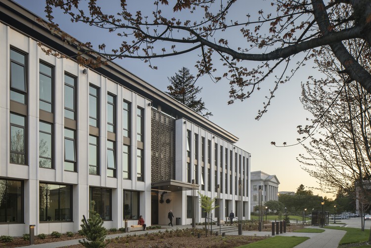 Newhouse Building Replacement / Miller Hull Partnership - Image 12 of 41