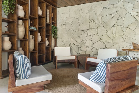 Terramar House / Estúdio Pedro Haruf - Interior Photography, Bedroom, Wood, Chair