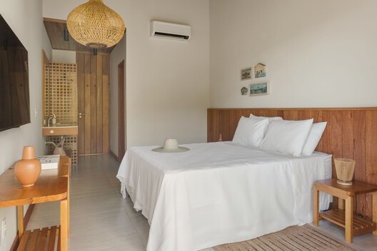 Terramar House / Estúdio Pedro Haruf - Interior Photography, Bedroom, Wood, Bed