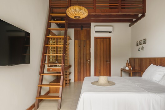 Terramar House / Estúdio Pedro Haruf - Interior Photography, Bedroom, Wood, Bed