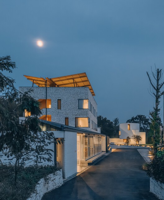 Mine Resort · Hill / siarchitecture - Exterior Photography