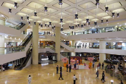 Podium–Tower Urbanism in Southeast Asia: Density, Management, and the Disappearing Street - Image 19 of 19