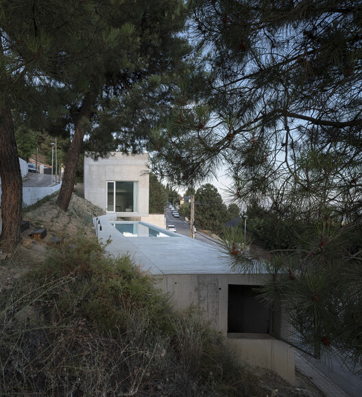 Pedro at Home / Serrano + Baquero Arquitectos Pedro at Home / Serrano + Baquero Arquitectos - Exterior Photography, Concrete