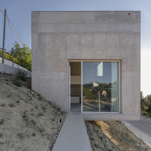 Pedro at Home / Serrano + Baquero Arquitectos Pedro at Home / Serrano + Baquero Arquitectos - Image 10 of 32