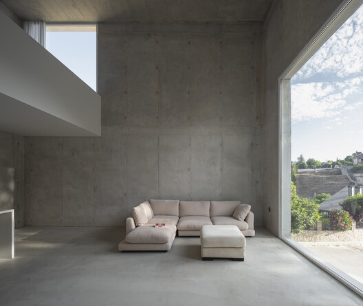 Pedro at Home / Serrano + Baquero Arquitectos Pedro at Home / Serrano + Baquero Arquitectos - Interior Photography, Living Room, Concrete