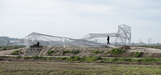 Enveloping the Salt Marsh: Landscape Itinerary Around the Odiel Northern Estuary / Estudio Acta Enveloping the Salt Marsh: Landscape Itinerary Around the Odiel Northern Estuary / Estudio Acta - Image 4 of 30