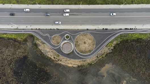 Enveloping the Salt Marsh: Landscape Itinerary Around the Odiel Northern Estuary / Estudio Acta Enveloping the Salt Marsh: Landscape Itinerary Around the Odiel Northern Estuary / Estudio Acta - Image 6 of 30