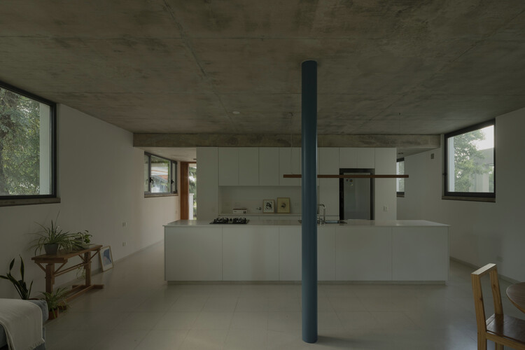 Casa en Las Brisas / Carlos Jurado + Rosendo Gagliano - Fotografía interior, Casas, Cocina, Fijación Vigas, Encimera