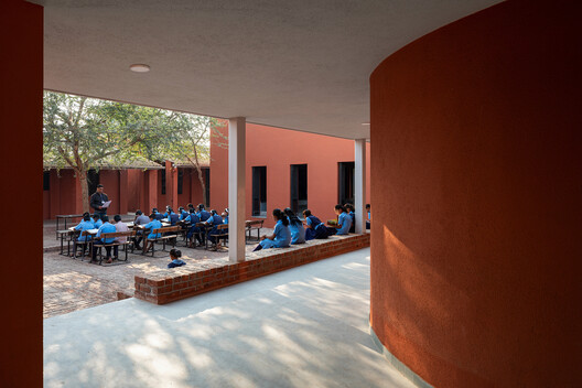 Belgaon Dhaga School / pk_iNCEPTiON - Interior Photography