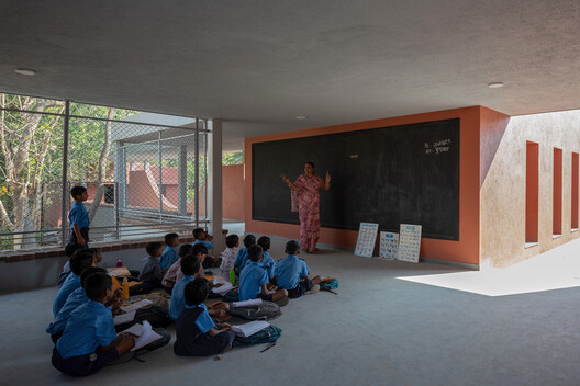 Belgaon Dhaga School / pk_iNCEPTiON - Interior Photography