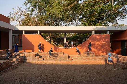 Belgaon Dhaga School / pk_iNCEPTiON - Exterior Photography