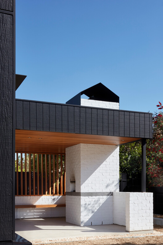 NTH/ Neutral Tactile Habitat / Ply Architecture - Image 2 of 22