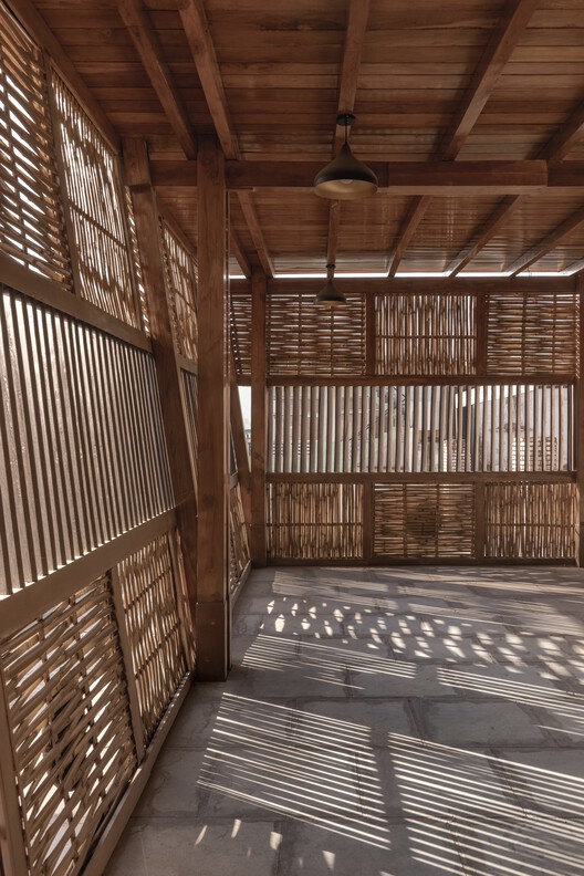 Champawat Market Plaza / Compartment S4 - Interior Photography, Wood