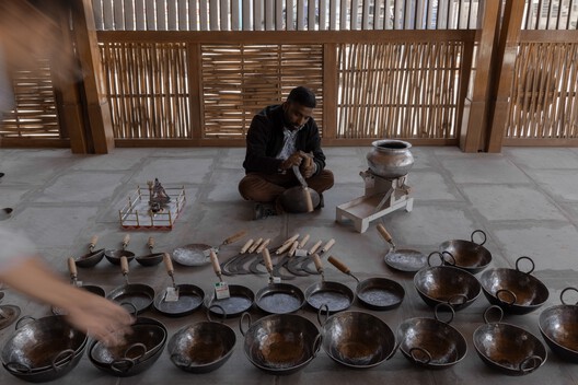 Champawat Market Plaza / Compartment S4 - Interior Photography