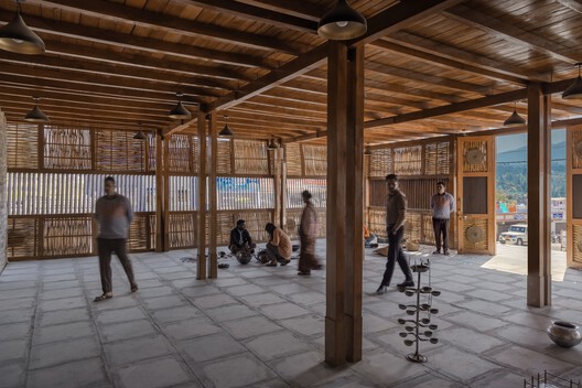 Champawat Market Plaza / Compartment S4 - Interior Photography, Wood, Beam, Column