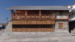 Champawat Market Plaza / Compartment S4