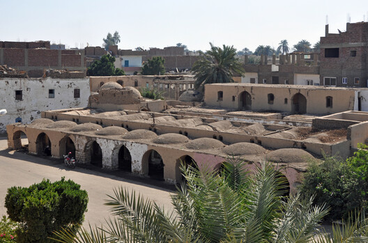 The Courtyard as Architecture’s Lightest Cooling System - Image 11 of 15