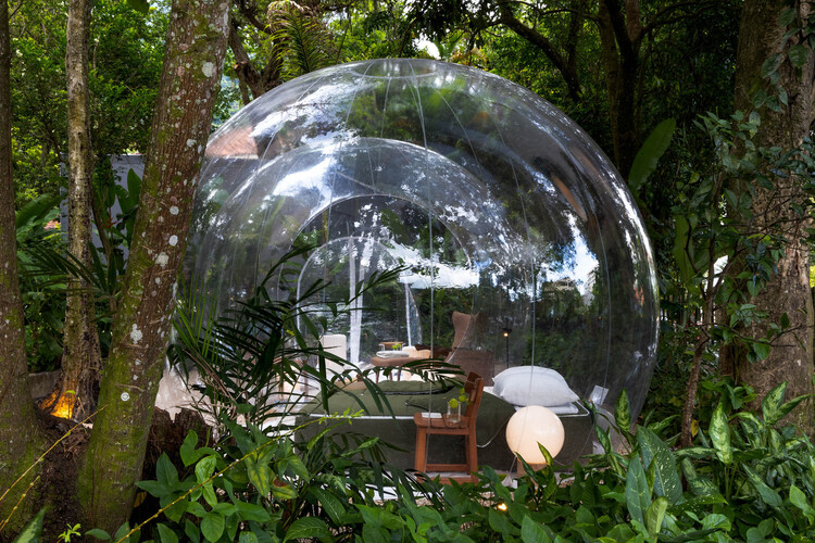 Transparent Lightness: When Pneumatic Architecture Connects with the Environment - Image 4 of 20