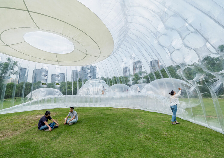 Transparent Lightness: When Pneumatic Architecture Connects with the Environment - Image 11 of 20