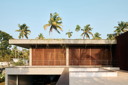 Louvered House / i2a Architects Studio - Image 7 of 24