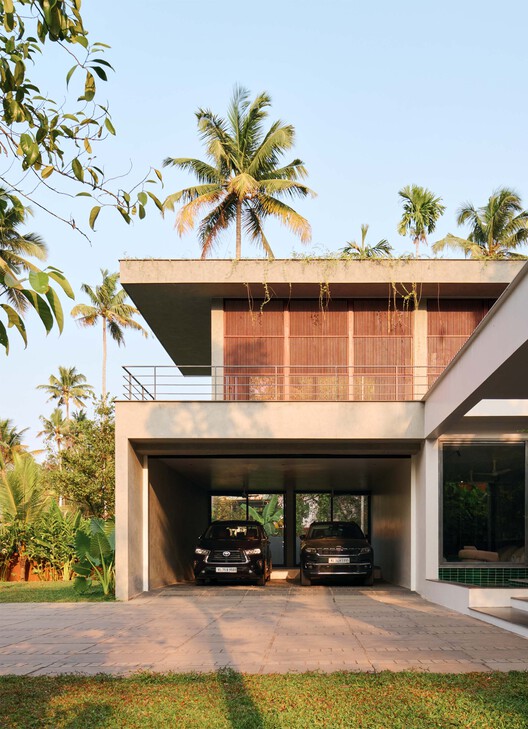 Louvered House / i2a Architects Studio - Exterior Photography