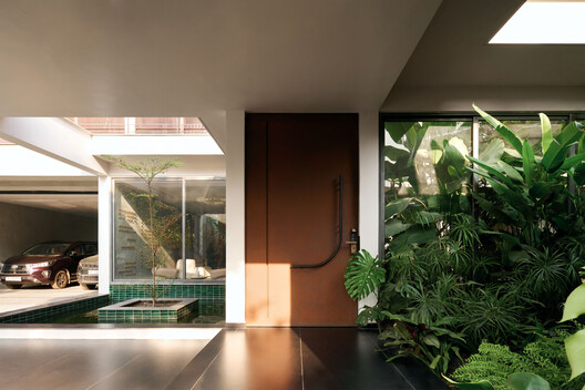 Louvered House / i2a Architects Studio - Interior Photography, Courtyard