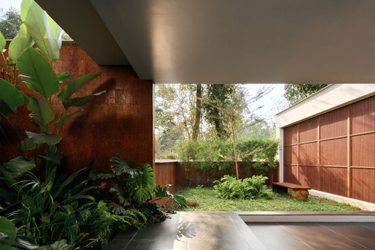 Louvered House / i2a Architects Studio - Image 19 of 24