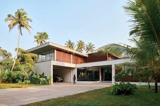 Louvered House / i2a Architects Studio - Exterior Photography