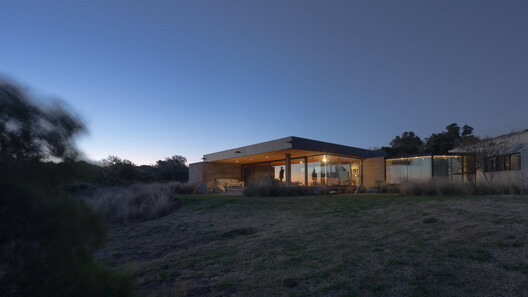 Music Room - Casa La Flecha / González Olsina & Vega Arquitectos Music Room - Casa La Flecha / González Olsina & Vega Arquitectos - Image 22 of 33