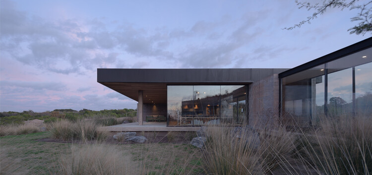 Music Room - Casa La Flecha / González Olsina & Vega Arquitectos +