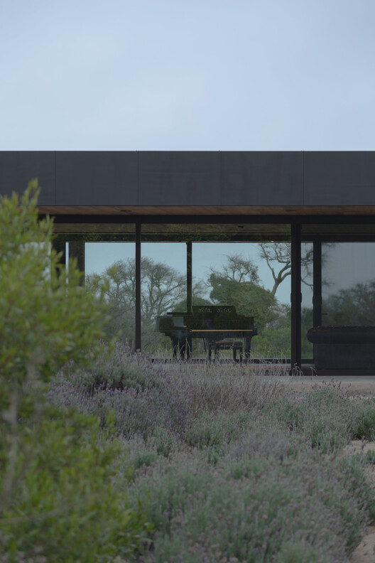 Music Room - Casa La Flecha / González Olsina & Vega Arquitectos Music Room - Casa La Flecha / González Olsina & Vega Arquitectos - Image 8 of 33