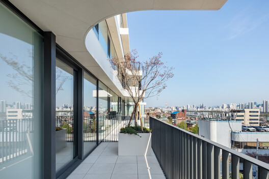AFER Hangang / Hyunjoon Yoo + Partners - Interior Photography, Balcony