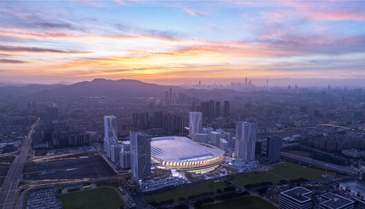 广州白云站 TOD 办公楼建筑群 / 华工设计院+广州地铁院 - 建筑图, 城市