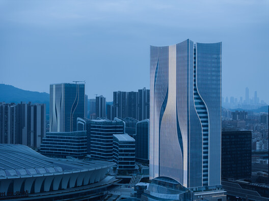 广州白云站 TOD 办公楼建筑群 / 华工设计院+广州地铁院 - 建筑图, 玻璃
