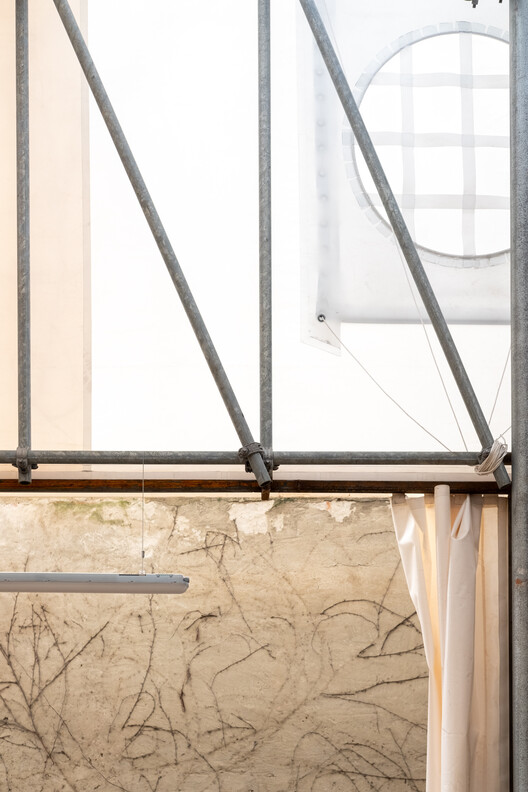 The Dryer Workshop / Atelier dmb - Image 10 of 20