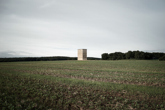 The Alchemy of Mass: Peter Zumthor and the Perception of Lightness - Image 20 of 21