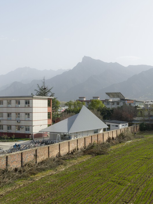 Samsung Library No. 3, supported by the Shaanxi Hope Project / Wall Architects of XAUAT - Exterior Photography