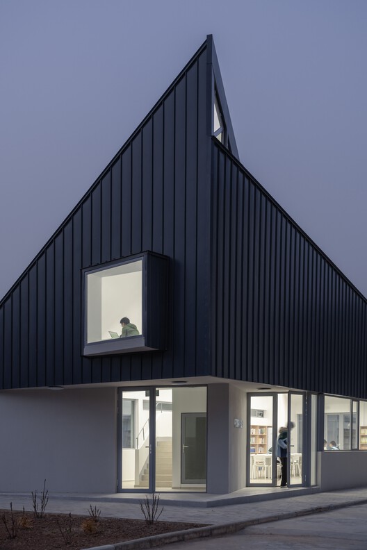 Samsung Library No. 3, supported by the Shaanxi Hope Project / Wall Architects of XAUAT - Exterior Photography