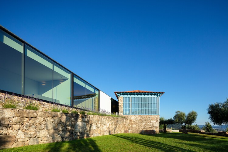 Hotel Casa Cerdeiras / Tiago do Vale Arquitectos - Fotografía exterior