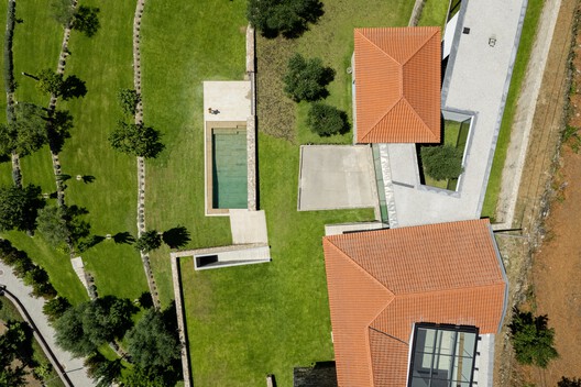 Hotel Cerdeiras House / Tiago do Vale Arquitectos - Fotografia de Exterior, Jardim, Aido