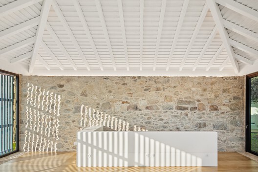 Hotel Cerdeiras House / Tiago do Vale Arquitectos - Imagem 13 de 32