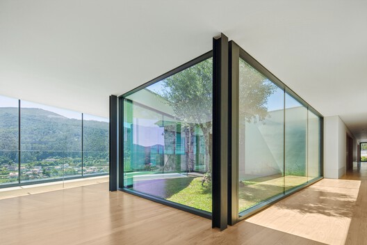 Hotel Cerdeiras House / Tiago do Vale Arquitectos - Fotografia de Interiores, Vidro