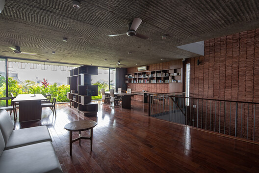 Flying Vegetation / H&P Architects - Interior Photography, Wood, Chair