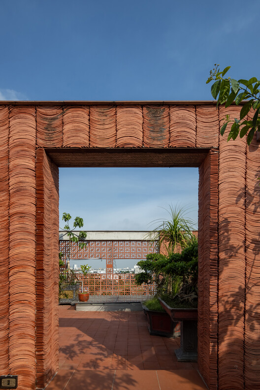 Flying Vegetation / H&P Architects - Exterior Photography, Brick