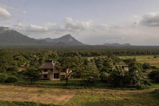 Serenity / ma+rs - Exterior Photography