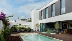 Casa T+A Açores  / Atelier d'Arquitectura Lopes da Costa