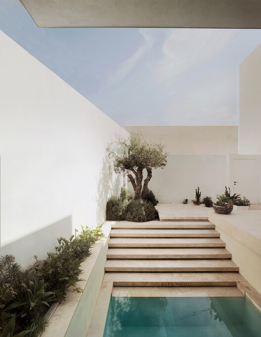 Bot-House / SON Architecture - Image 4 of 23
