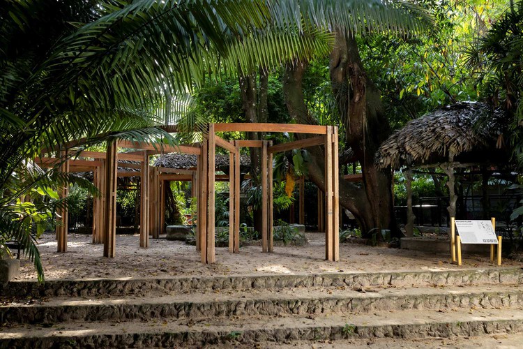 Climate and Collective Use: Architectural Permeability in Latin America - Image 11 of 13