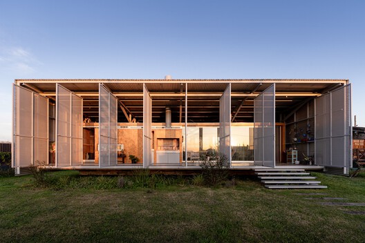 Climate and Collective Use: Architectural Permeability in Latin America - Image 5 of 13