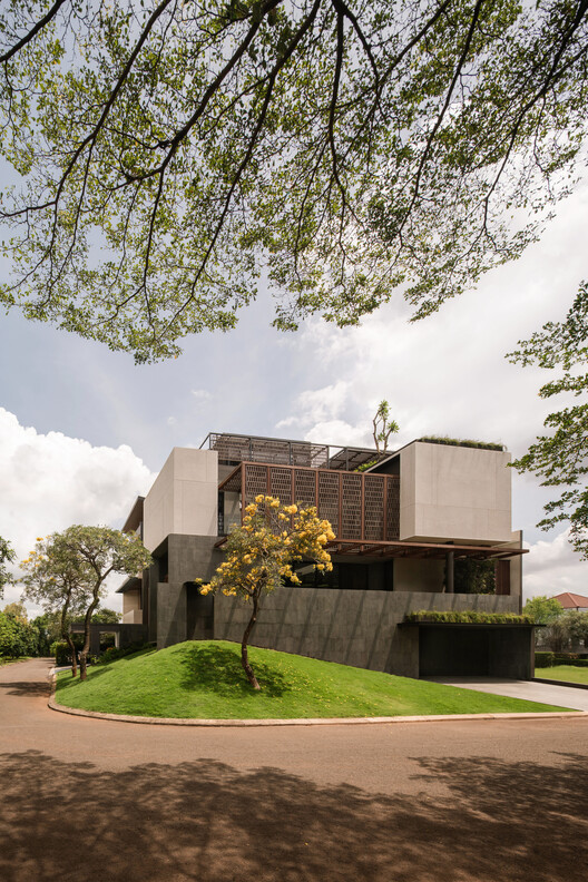 O16 House / studiokian - Exterior Photography